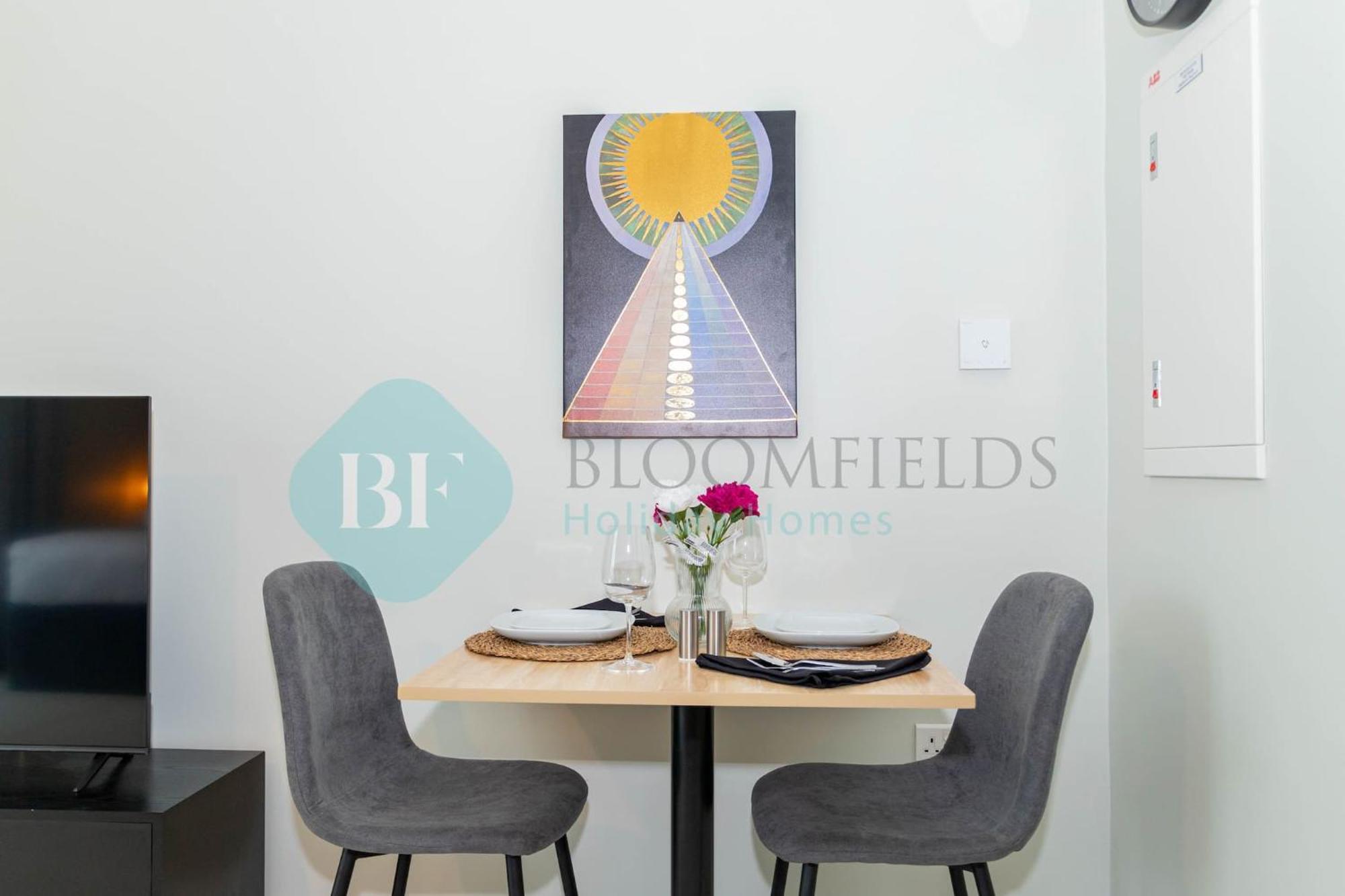 Bloomfields Stunning Stu In Reflection Al Reem Abu Dhabi