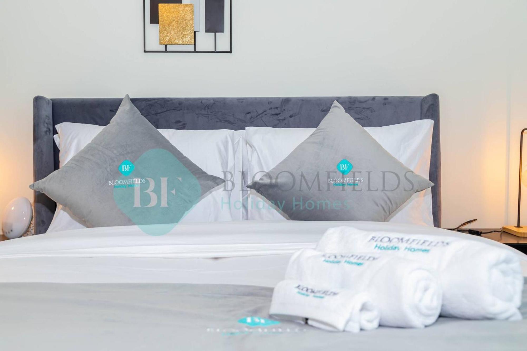 Bloomfields Stunning Stu In Reflection Al Reem Apartment Abu Dhabi